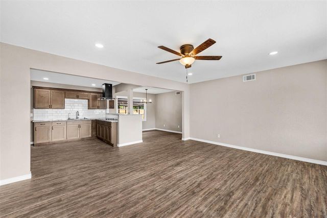 3405 NW Kinyon, Lawton, OK 73505