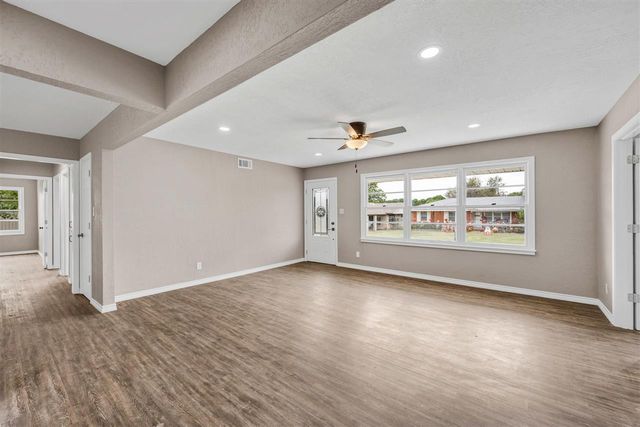 3405 NW Kinyon, Lawton, OK 73505