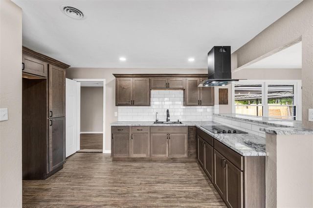 3405 NW Kinyon, Lawton, OK 73505