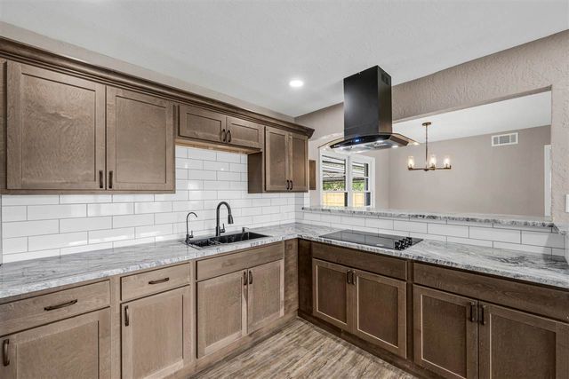 3405 NW Kinyon, Lawton, OK 73505