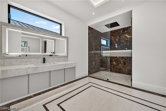 2949 CYPRESS ST, Naples, FL 34112