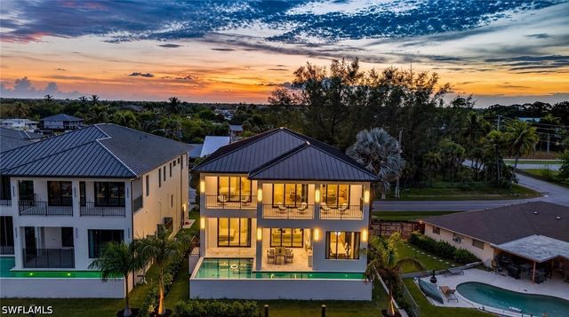 2949 CYPRESS ST, Naples, FL 34112