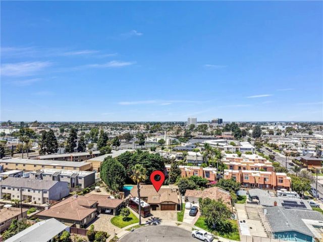 607 Jana Circle, Huntington Beach, CA 92648