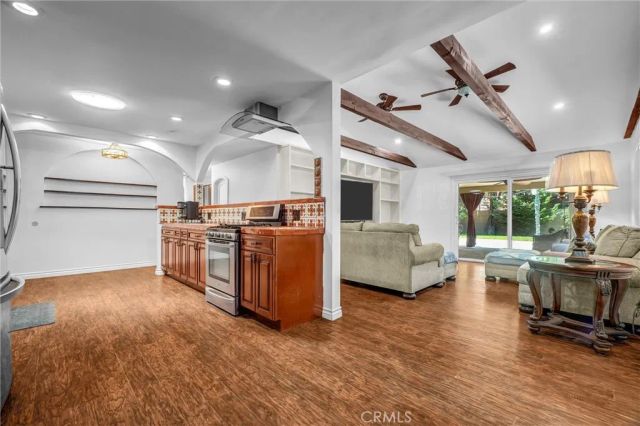 607 Jana Circle, Huntington Beach, CA 92648