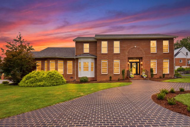 204 Valley Vista Drive, Frankfort, KY 40601
