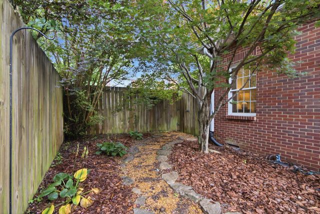 204 Valley Vista Drive, Frankfort, KY 40601
