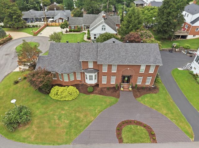 204 Valley Vista Drive, Frankfort, KY 40601