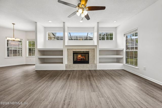 5608 CREST CREEK Drive, Jacksonville, FL 32258