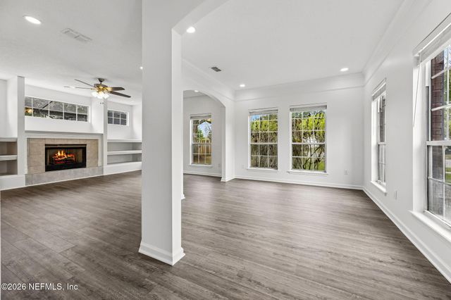 5608 CREST CREEK Drive, Jacksonville, FL 32258