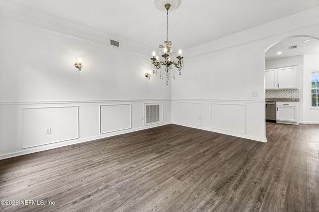 5608 CREST CREEK Drive, Jacksonville, FL 32258