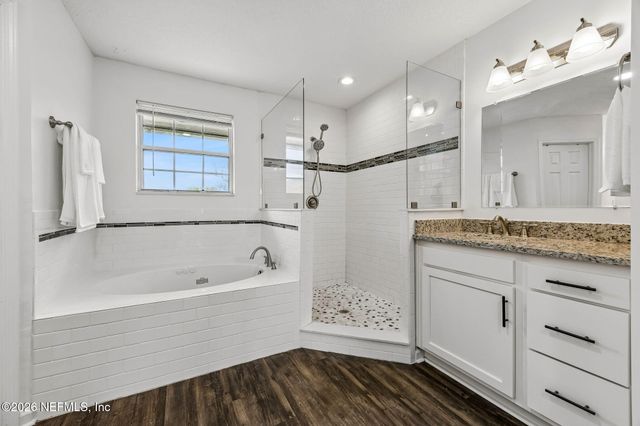 5608 CREST CREEK Drive, Jacksonville, FL 32258