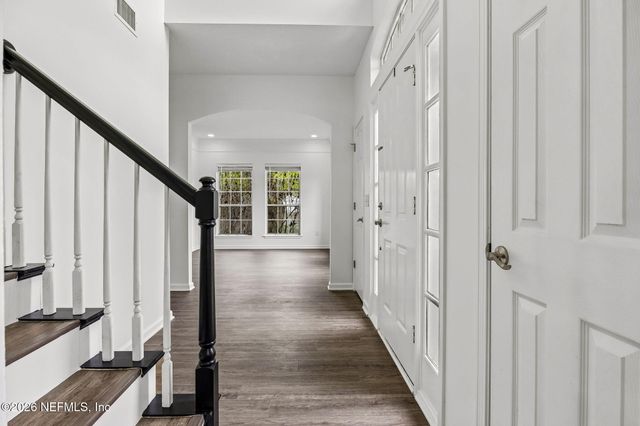 5608 CREST CREEK Drive, Jacksonville, FL 32258