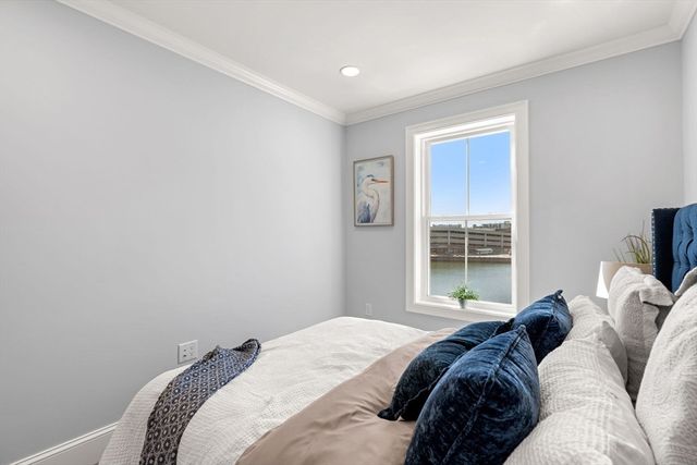 16 Franklin Street 2401, Salem, MA 01970