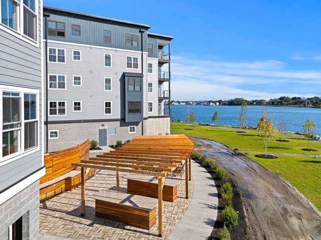 16 Franklin Street 2401, Salem, MA 01970