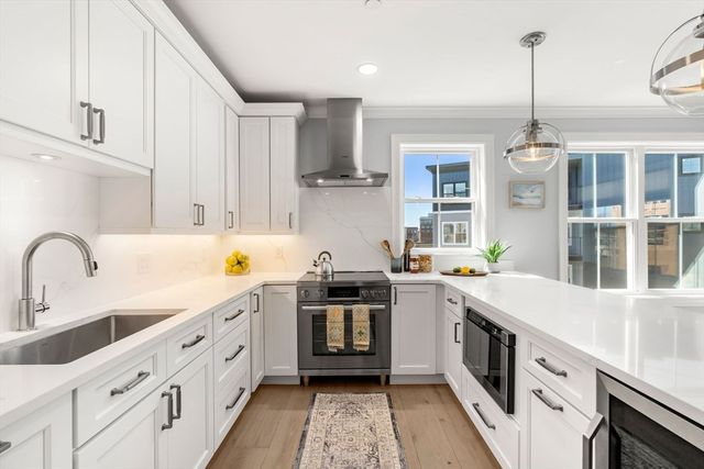 16 Franklin Street 2401, Salem, MA 01970