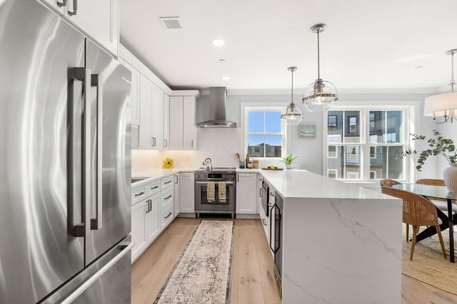 16 Franklin Street 2401, Salem, MA 01970