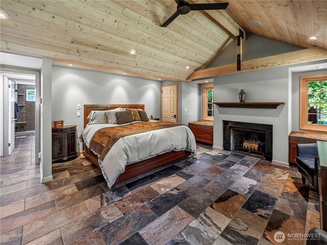 12019 Issaquah-Hobart Road SE, Issaquah, WA 98027