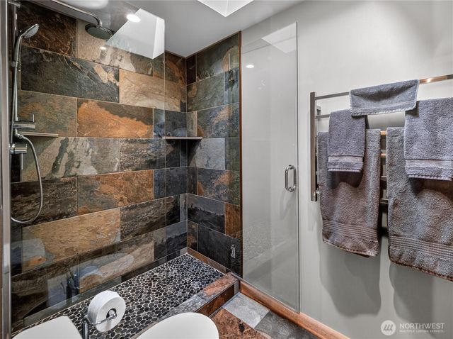 12019 Issaquah-Hobart Road SE, Issaquah, WA 98027