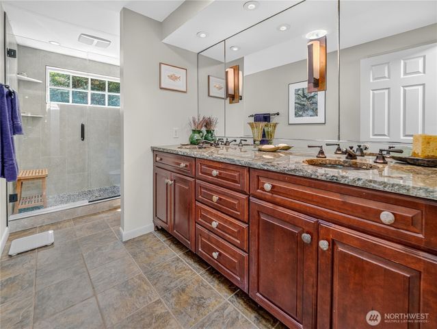 12019 Issaquah-Hobart Road SE, Issaquah, WA 98027