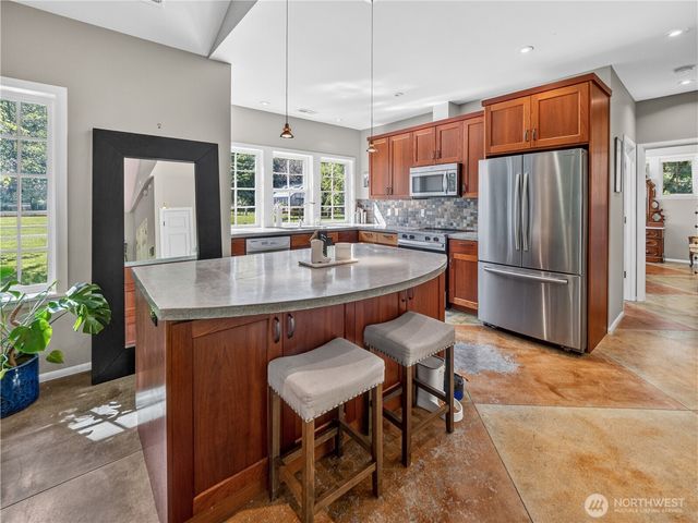 12019 Issaquah-Hobart Road SE, Issaquah, WA 98027