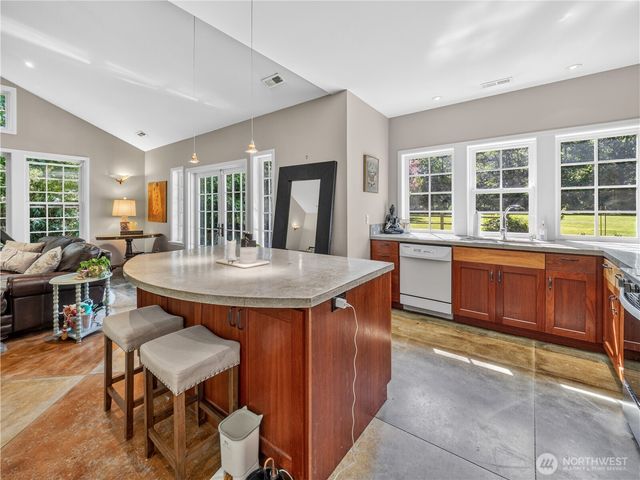 12019 Issaquah-Hobart Road SE, Issaquah, WA 98027