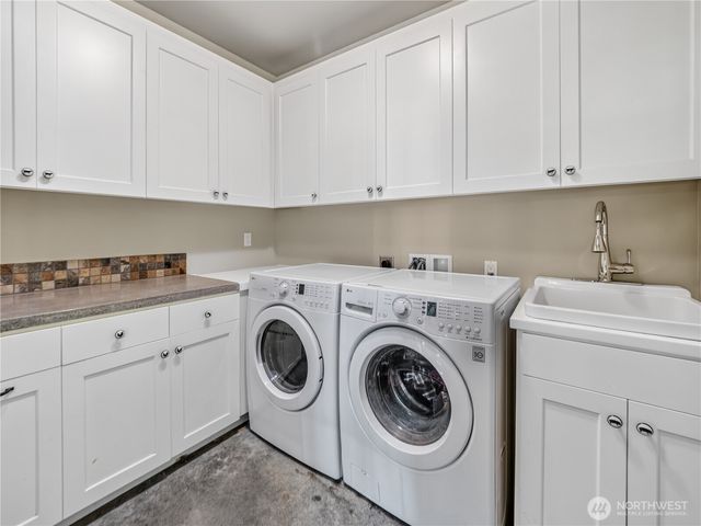 12019 Issaquah-Hobart Road SE, Issaquah, WA 98027