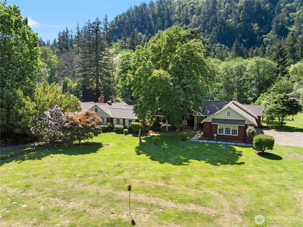 12019 Issaquah-Hobart Road SE, Issaquah, WA 98027