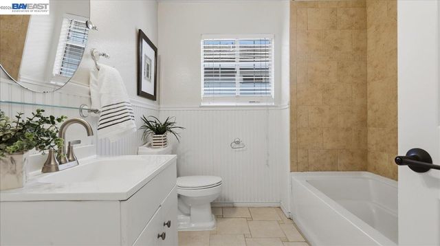 34136 Finnigan Ter, Fremont, CA 94555
