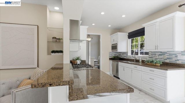 34136 Finnigan Ter, Fremont, CA 94555