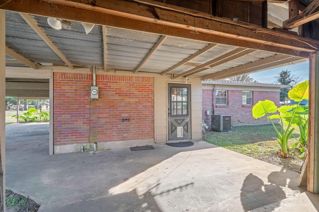 207 3rd Street, Summerdale, AL 36580