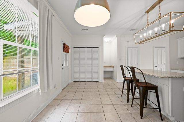 2133 Plantation Ln, Baton Rouge, LA 70820