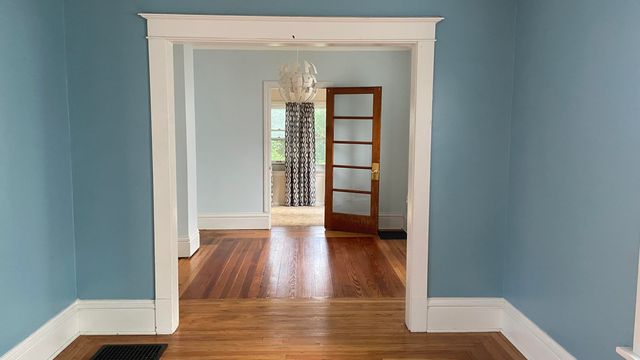 427 Den Adel Court, Kalamazoo City, MI 49001