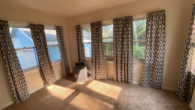 427 Den Adel Court, Kalamazoo City, MI 49001