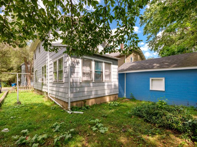 427 Den Adel Court, Kalamazoo City, MI 49001