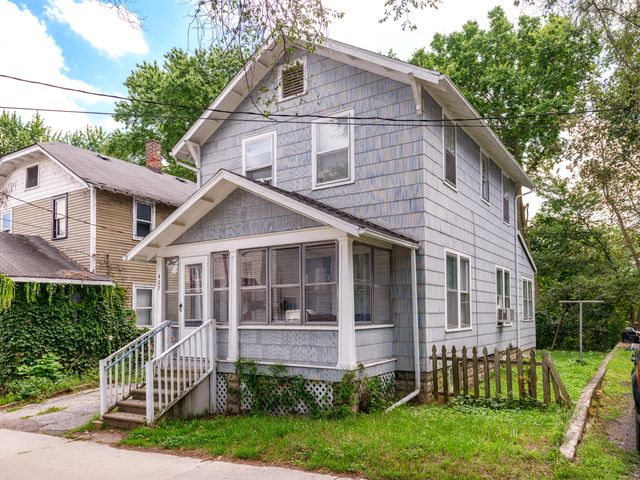 427 Den Adel Court, Kalamazoo City, MI 49001