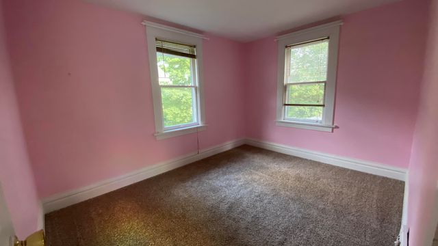 427 Den Adel Court, Kalamazoo City, MI 49001