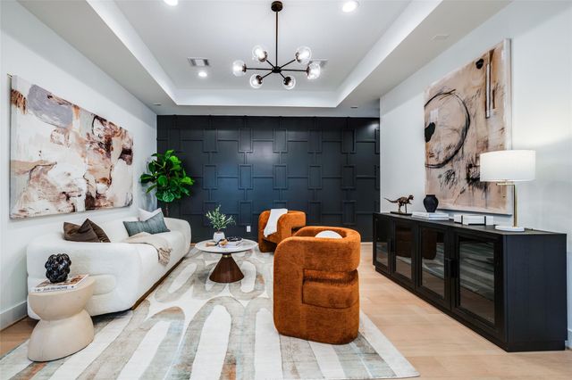 918 Peden Street, Houston, TX 77006
