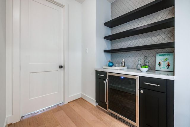 918 Peden Street, Houston, TX 77006