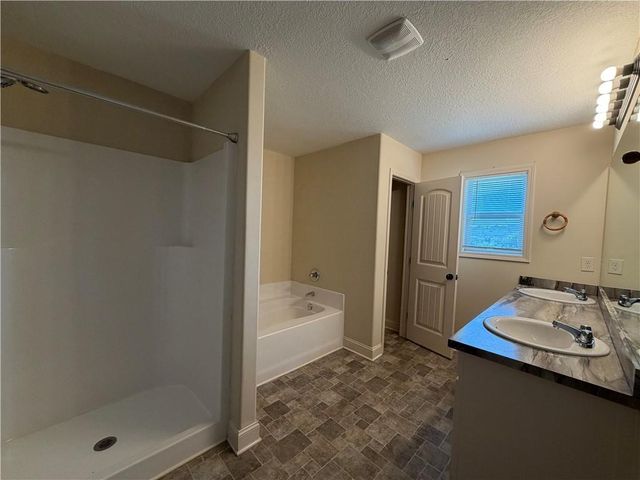2125 Savannah Drive, Jefferson, GA 30549