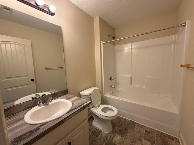 2125 Savannah Drive, Jefferson, GA 30549