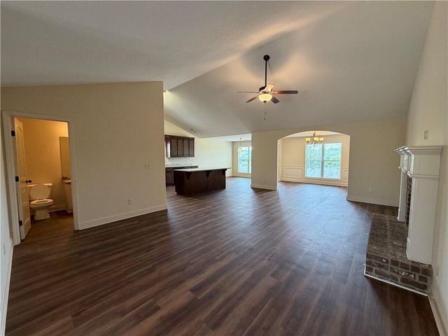 2125 Savannah Drive, Jefferson, GA 30549
