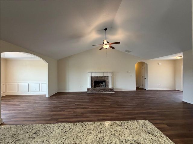 2125 Savannah Drive, Jefferson, GA 30549