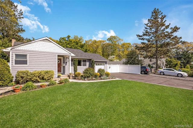 89 W Main Street, Kings Park, NY 11754