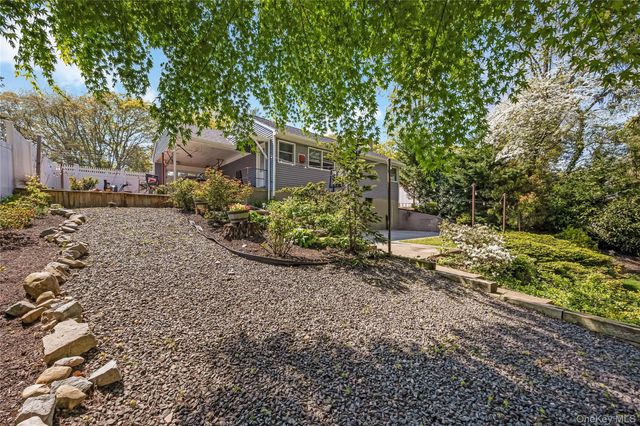89 W Main Street, Kings Park, NY 11754