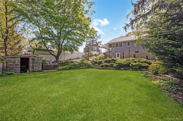 89 W Main Street, Kings Park, NY 11754