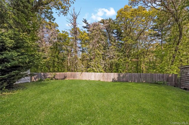 89 W Main Street, Kings Park, NY 11754