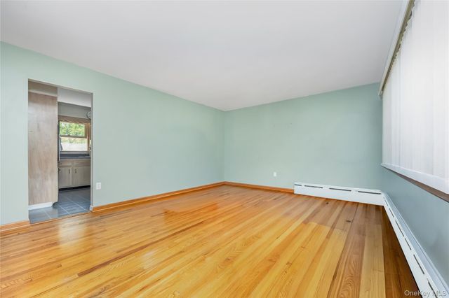 89 W Main Street, Kings Park, NY 11754