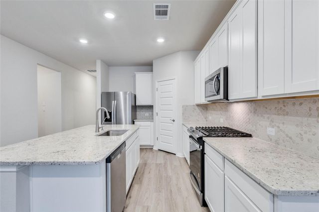 6501 Dragride RD, Buda, TX 78610