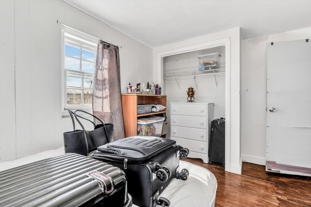 97 Bassett Ln, Barnstable, MA 02601