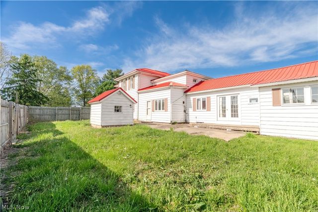 10725 Lisbon Street, Louisville, OH 44641